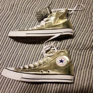 Converse - NEW Gold Metallic (Size 10M/12W)